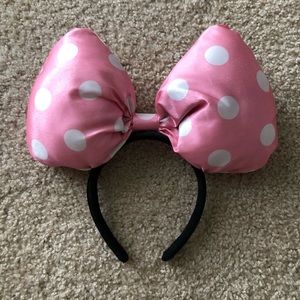 NWOT **Disney** Minnie Mouse Ears!!